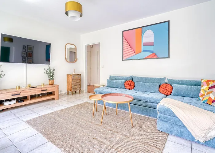 Hana Home 2 Chambres Bougival Parking Prive Proche A86